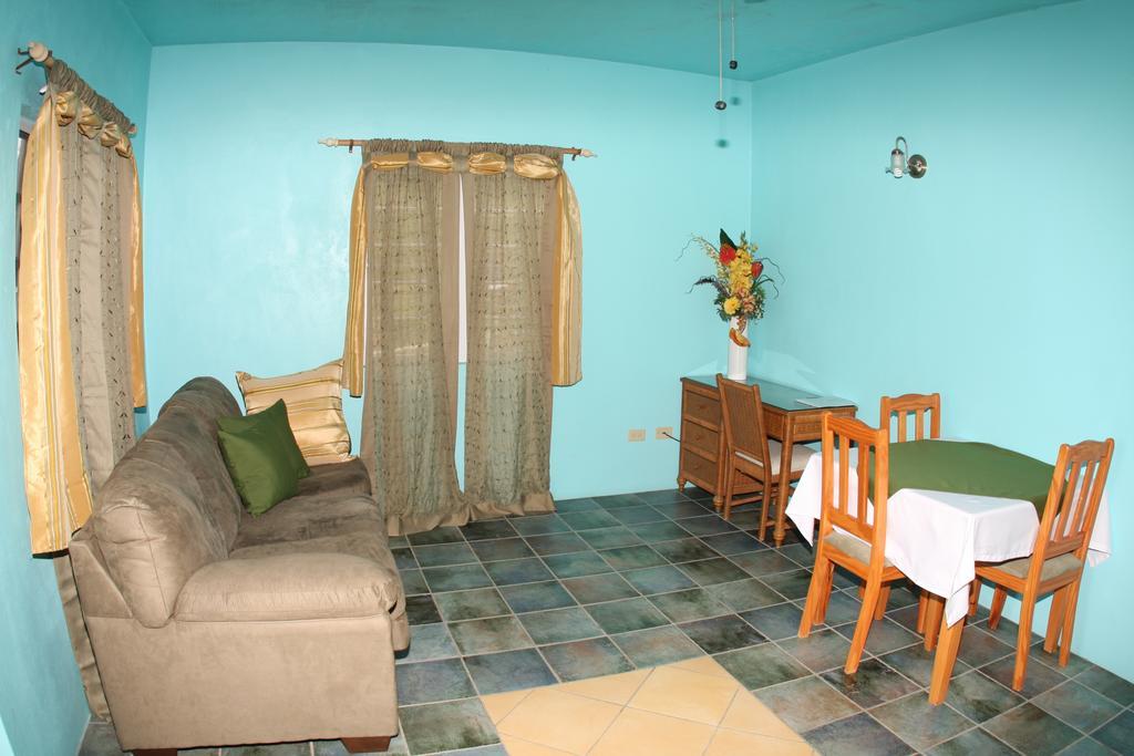 Lamblion Holiday Apartment Freemans Zimmer foto